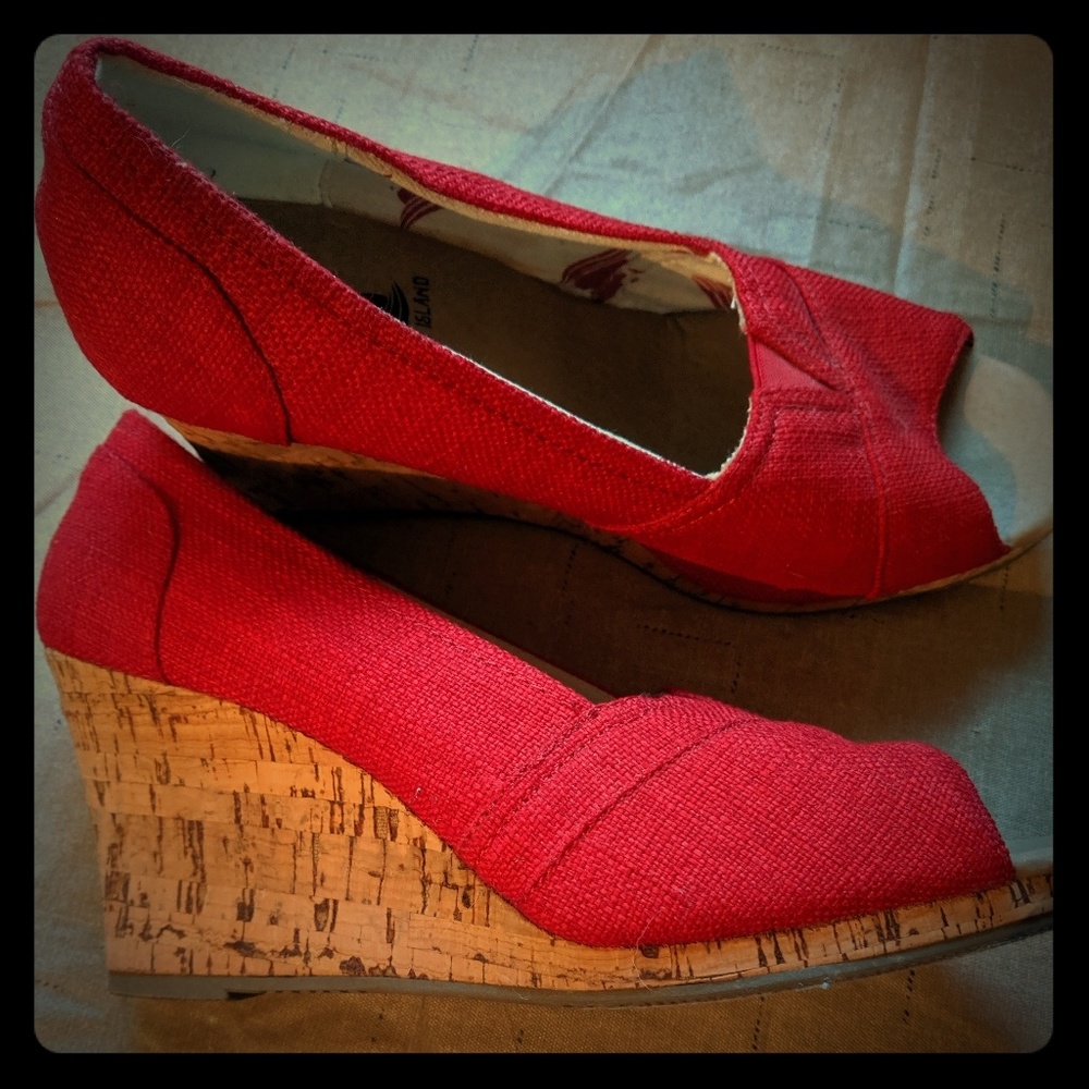 Red Peep Toe wedges